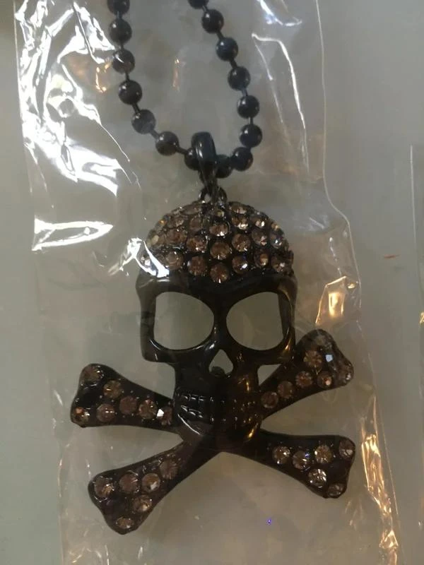 Set ketting + strass doodshoofd oorbellen / piraten Disney Disneylan – photo 3